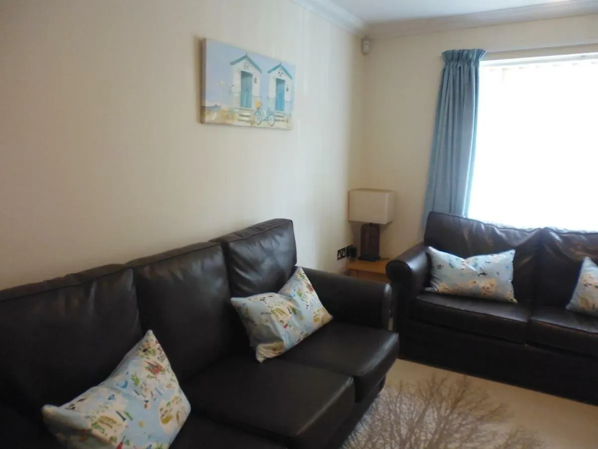 Walking Distance To Beach , Close To Town Center Bournemouth United Kingdom